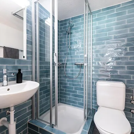 2 In District 4 Apartment